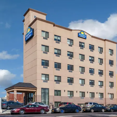 Days Inn & Suites By Wyndham Jamaica Jfk Airport-3